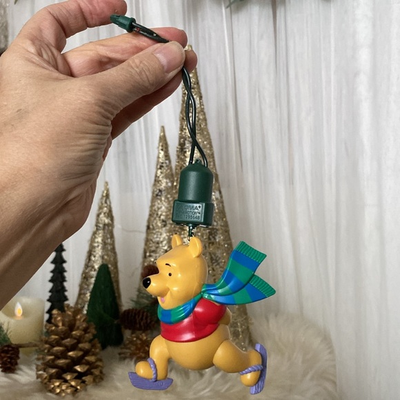 Vtg 1989 Alderbrook noma Pooh skating rotation ornament - Picture 7 of 12